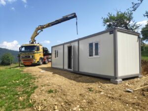 Kontejner dvije sobe i zasebnim WC-om – vanjski izgled